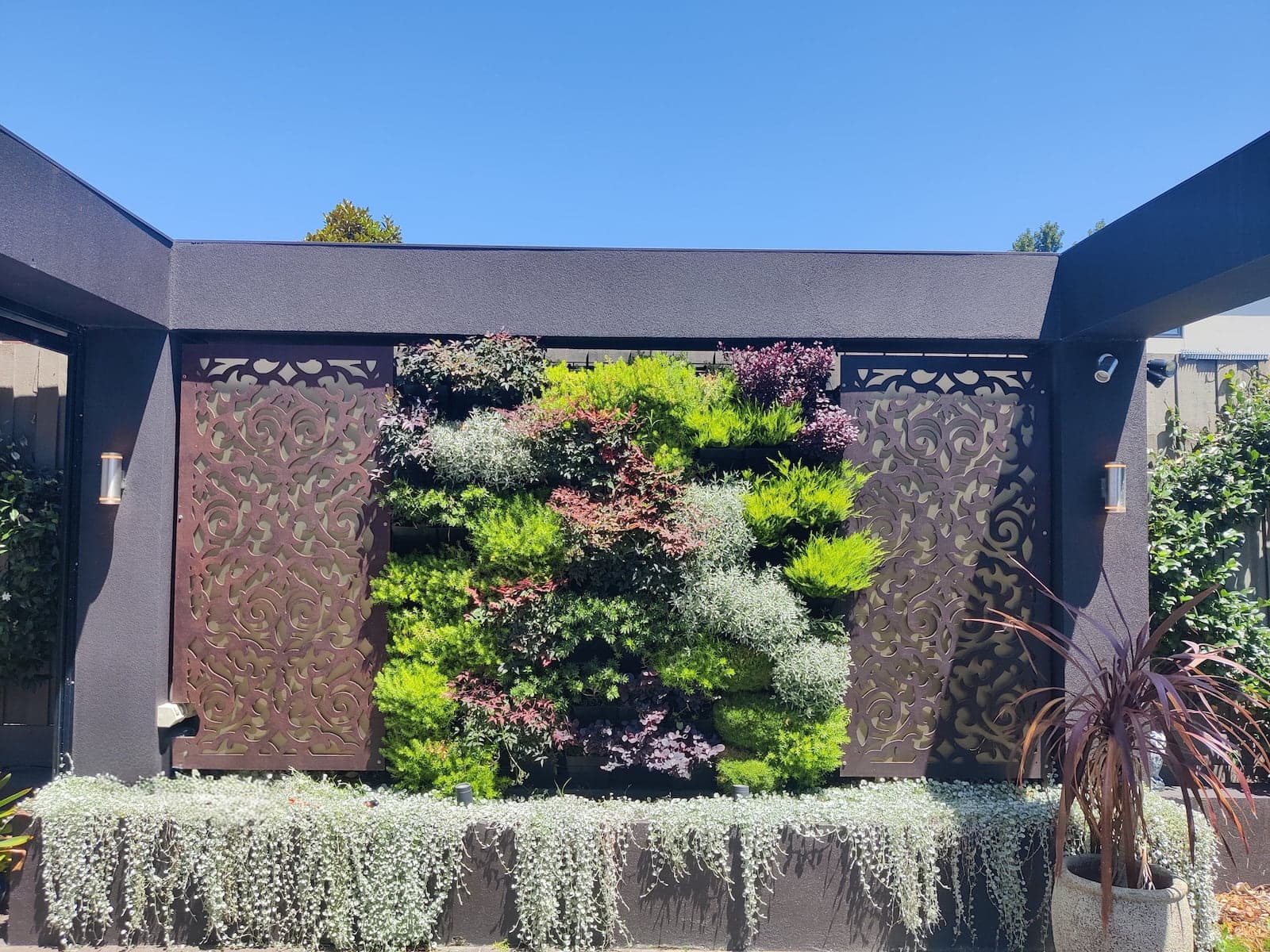 Vertical garden feature wall